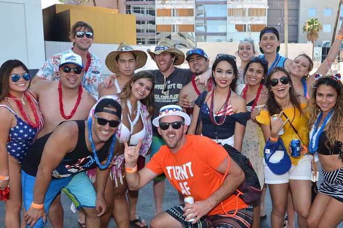 Las Vegas Nightclub or Pool Party Crawl with Luxury Party Bus - What this Las Vegas club crawl really is