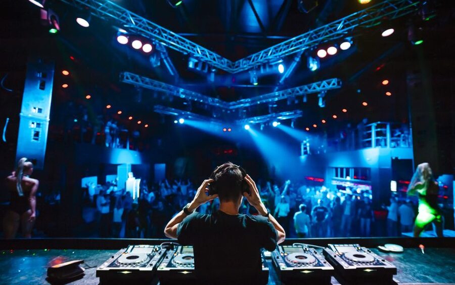 Las Vegas: Party Bus Nightclub Crawl - Key points to know before you book