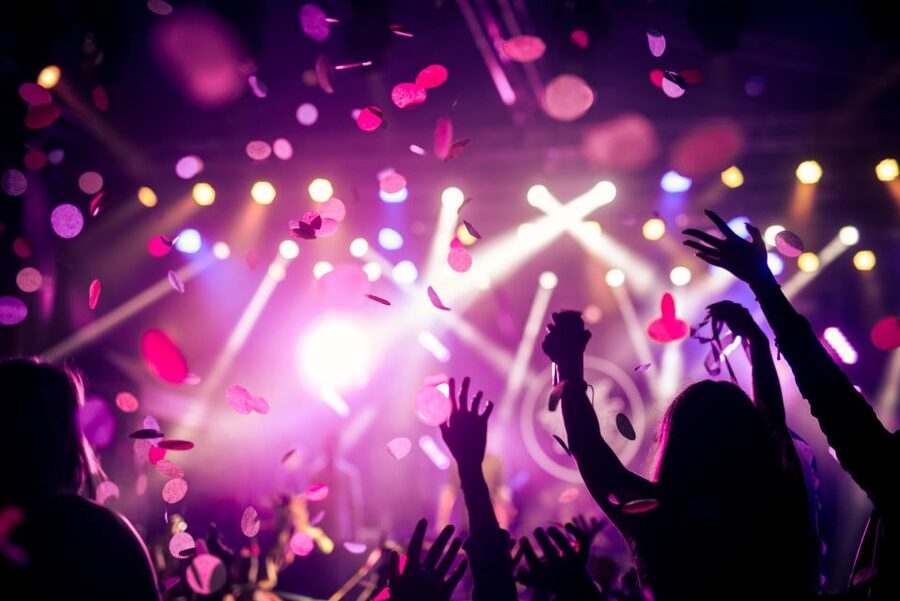 Las Vegas: Party Bus Nightclub Crawl - The first clubs: skip the line, then find your rhythm