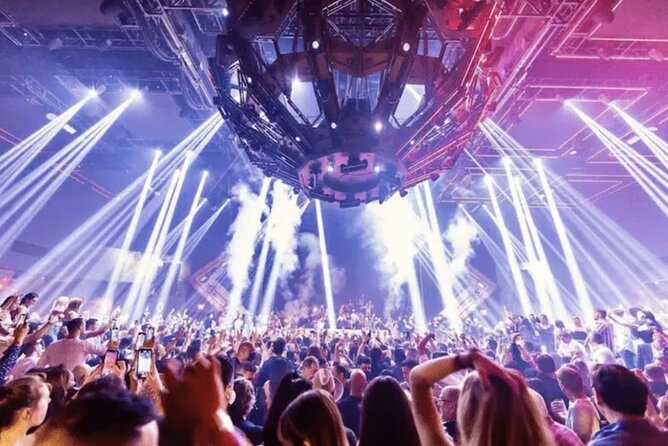 Las Vegas: VIP Club Crawl with Party Bus, Express Entry & Drinks - What the drink specials are, and are not