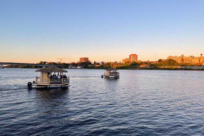 Lilo Floating Tiki Bar on the Ottawa River - The crew can make or break the hour and a half