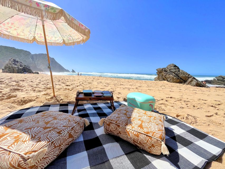 Lisbon Coast Tour: Paradise Beaches & Famous Beach Bars - Lunch at a second beach bar