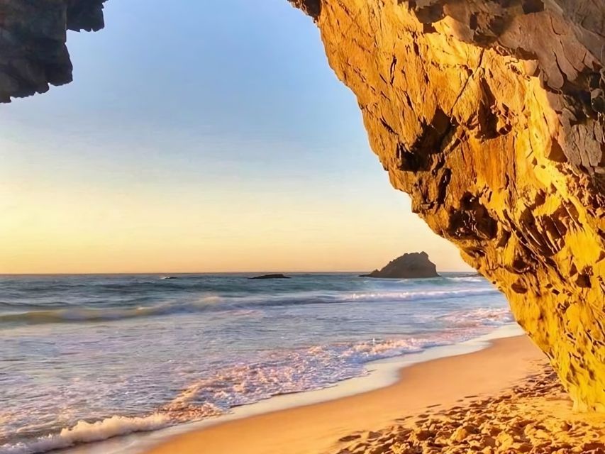 Lisbon Coast Tour: Paradise Beaches & Famous Beach Bars - A short taste of Cascais