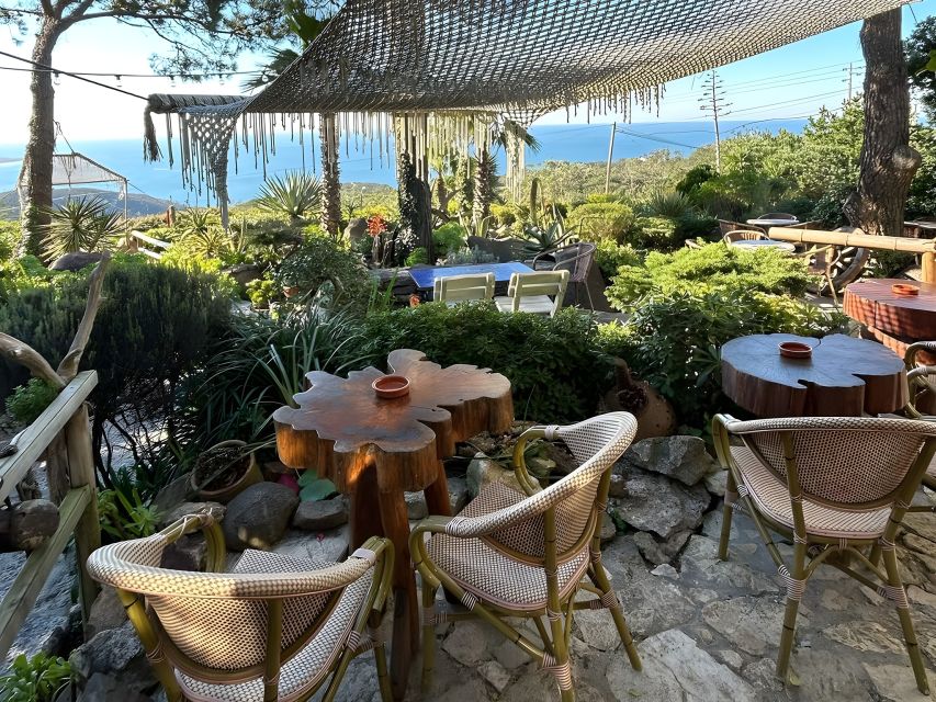 Lisbon Coast Tour: Paradise Beaches & Famous Beach Bars - The guides make a practical difference