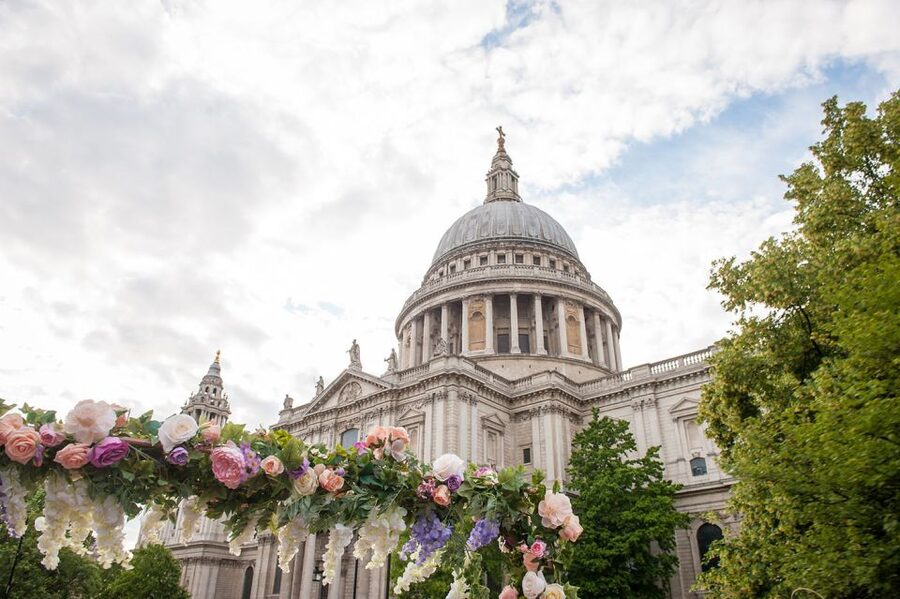 London: Bar Bus Tour by Tootbus - Who will enjoy this most?
