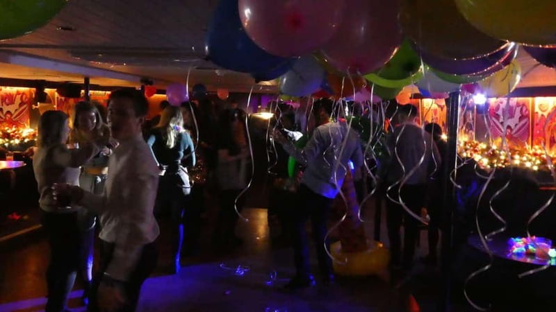 London: Boat Show Comedy Ticket with After-Show Nightclub - Who Will Enjoy This London Night Out