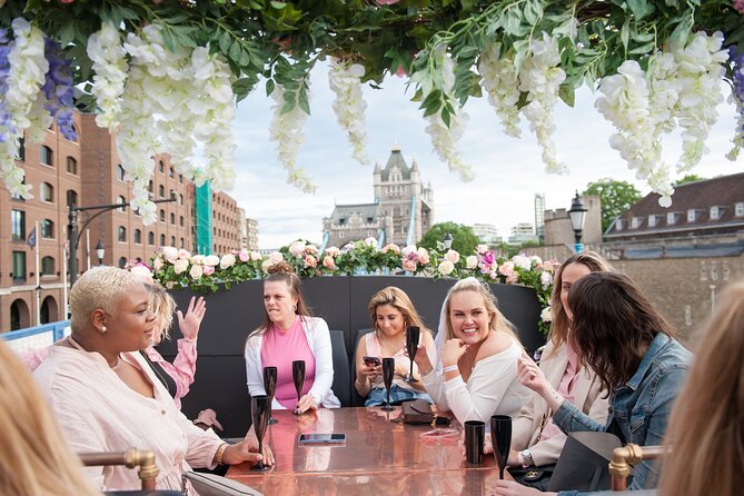 London Tootbus Bar Bus Sunset Tour with Drinks - St. Paul’s Cathedral and the wider city view