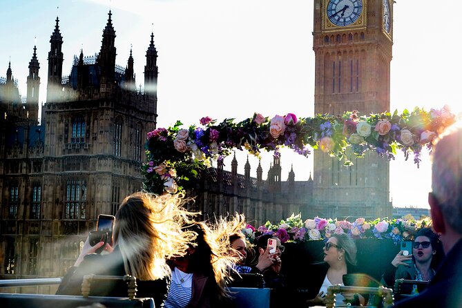 London Tootbus Bar Bus Sunset Tour with Drinks - What the $50.75 price really covers