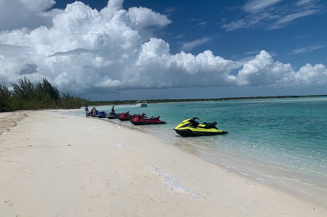Lunch Seafari to pristine cays, shipwreck and lunch at TIKI BAR - Key things to know before you book