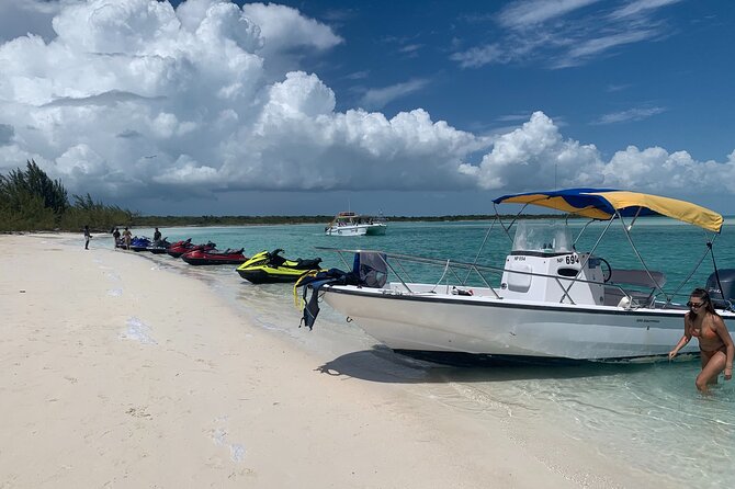 Lunch Seafari to pristine cays, shipwreck and lunch at TIKI BAR - What the $534 price means for two people