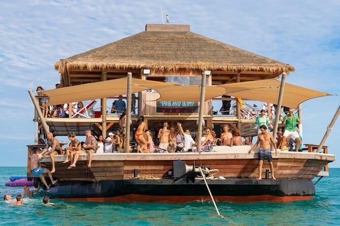 Luxury Floating Bar and Snorkeling at Koh Madsum - Koh Madsum and its famous pigs