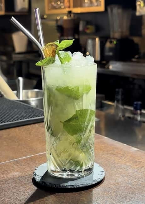 Lyon: Cocktail workshop in your home - Learning the classics, then making them your own