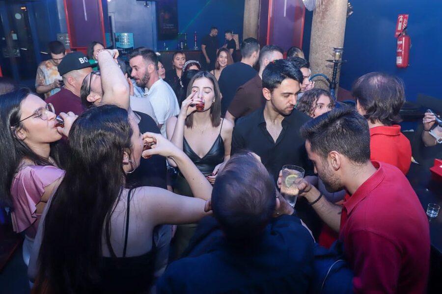 Madrid: Top Pub Crawl with Drinks and Free Nightclub Entry - The nightclub finish