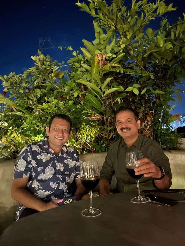 Makati Rooftop Barhopping with Local Guide - What Mari adds to the evening