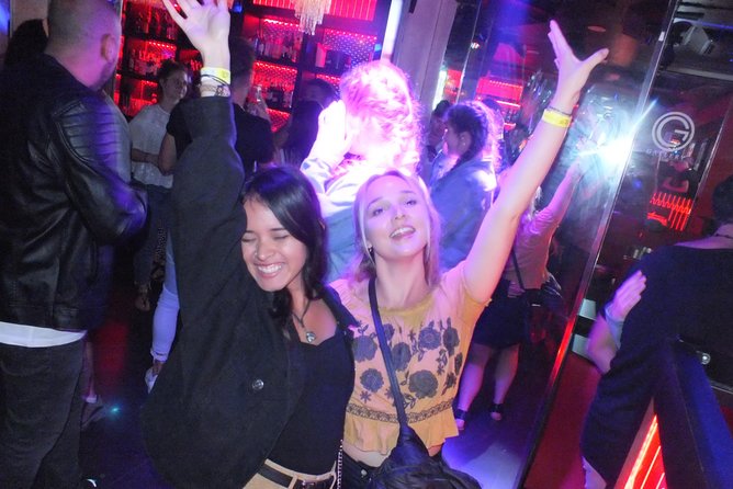 Malaga Nightlife Pub Crawl Tour with Drinks and Clubs Entry - The guides can make or break the evening