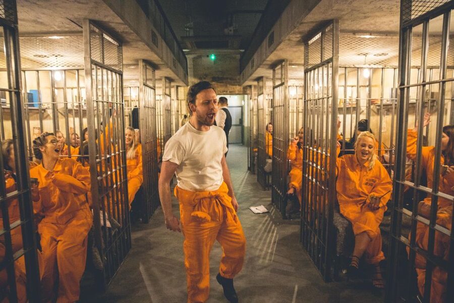 Manchester: Alcotraz Immersive Cocktail Experience Ticket - Orange jumpsuits and a movie-like prison set