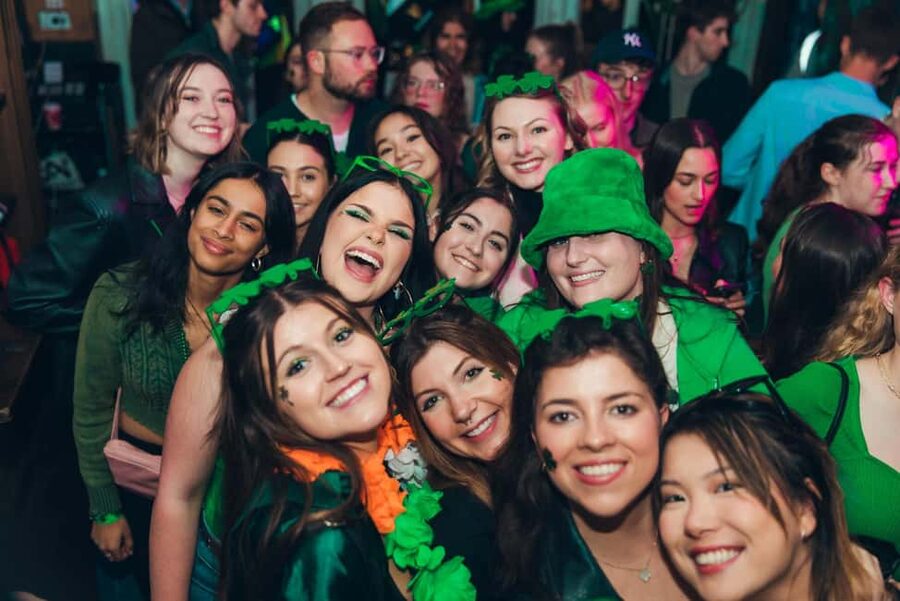 Manchester: Guided Bar Crawl with Shots and Nightclub Entry - What the guide adds to the night
