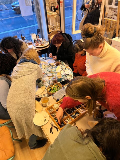 Maral Kunst : Jewelry Bar Experience (Jewelry Making) - Maral’s role in the making process