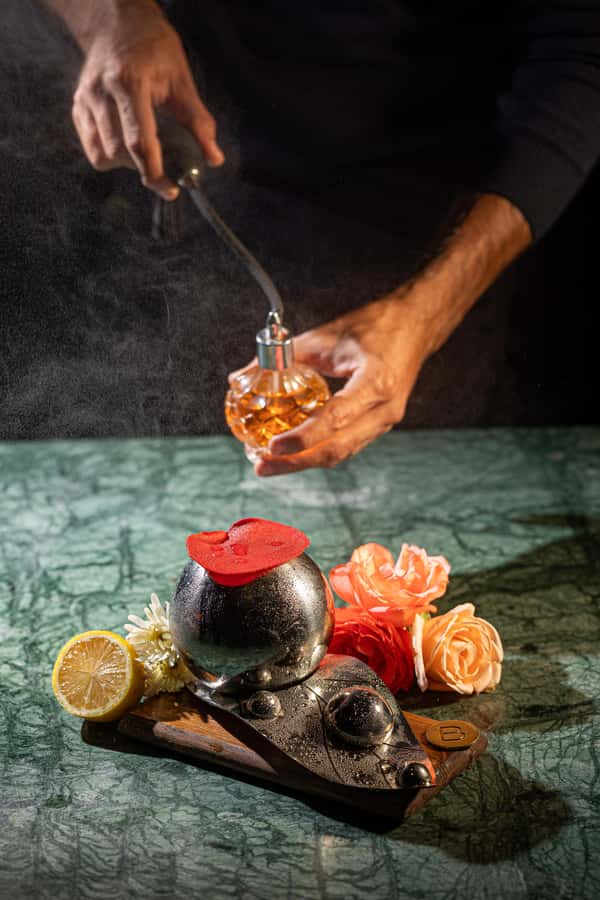 Marrakech: Cocktail Tasting Mixology & Moroccan Tapas - Sitting at the bar with the mixologists