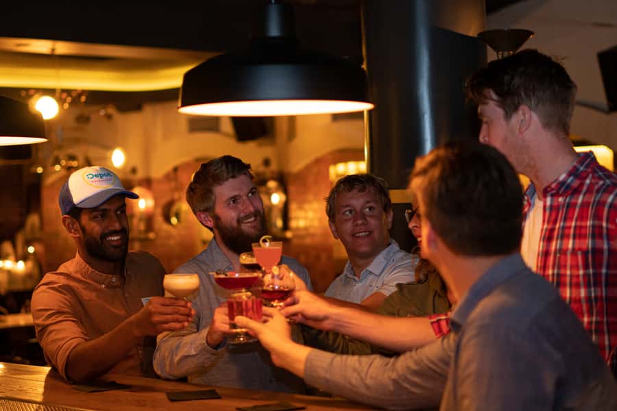 Melbourne: Local Laneway Bars and Their Stories - Four venues, but not always the same four