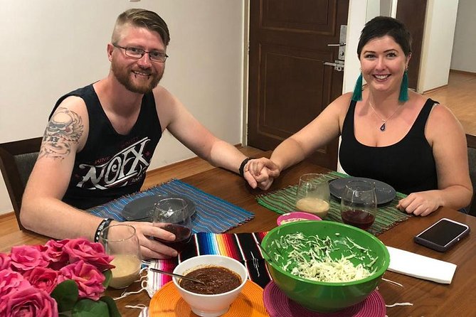 Mexican Cooking Class & Cocktails in Mexico City - A cooking class with a Mexico City welcome