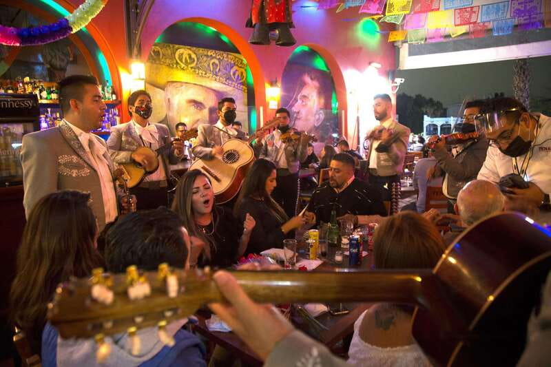 Mexico City: Traditional Mexican Bars of the Historic Center - Why a cantina tour makes sense in Mexico City