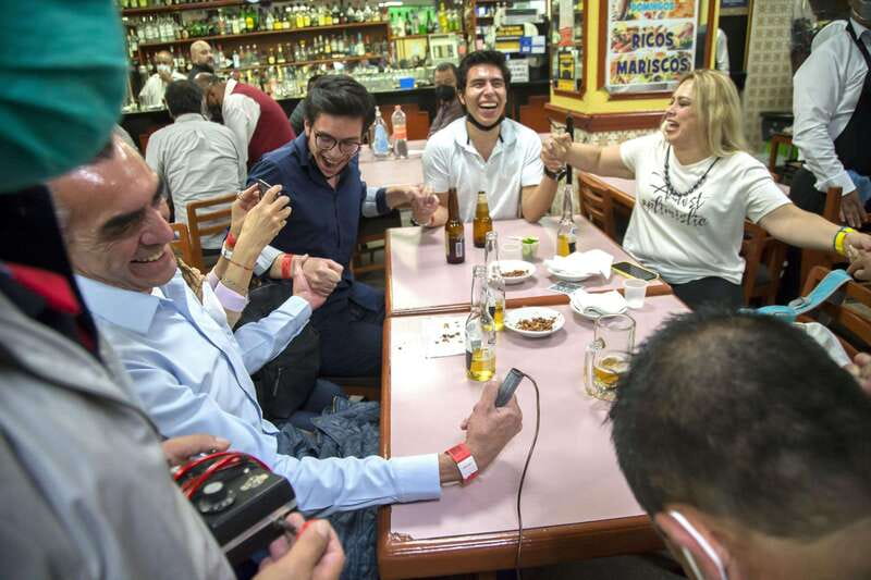 Mexico City: Traditional Mexican Bars of the Historic Center - Cantina Reforma, open since 1925