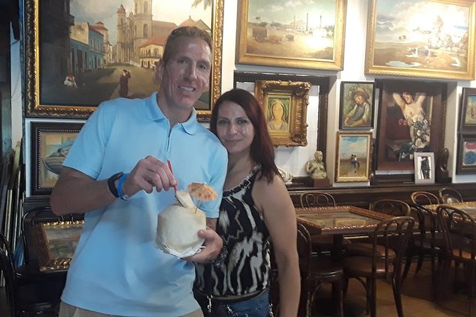 Miami Little Havana Nightlife Music Dinner and Drinks - Walking Calle Ocho with a local guide