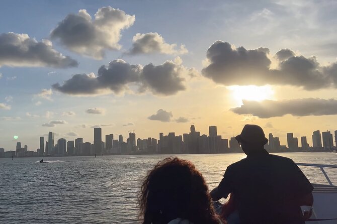Miami Skyline Sunset Cruise with The Mojito Bar On board - The Mojito Bar and the real cost of the cruise