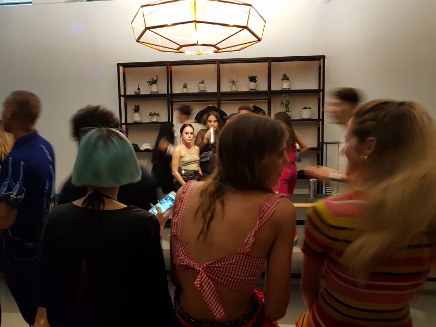 Milan: Bar-Hopping Tour with Welcome Drink - Practical tips for a better night