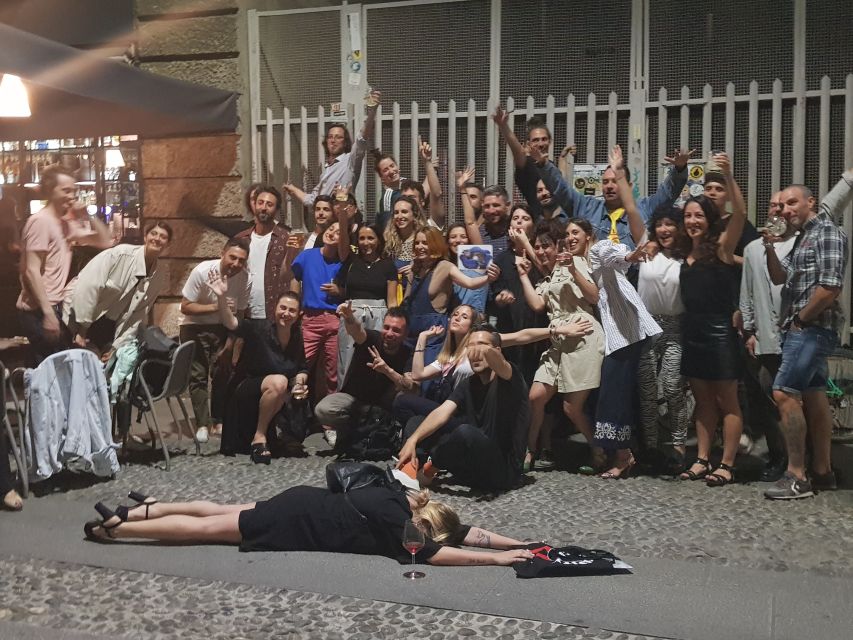 Milan: Bar-Hopping Tour with Welcome Drink - Starting at Via Brera 3