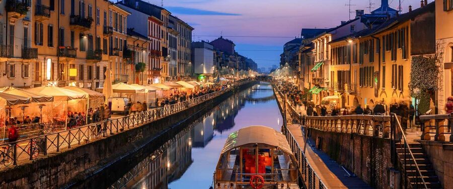Milan Social Walk: Bars, Squares & Local Vibes - Where the experience can fall short