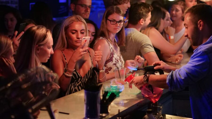 Milan: Ultimate Bar Crawl with Shots and VIP Club Access - Should you book the Milan Ultimate Bar Crawl?