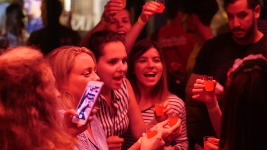 Milan: Ultimate Bar Crawl with Shots and VIP Club Access - What the $41 price really covers