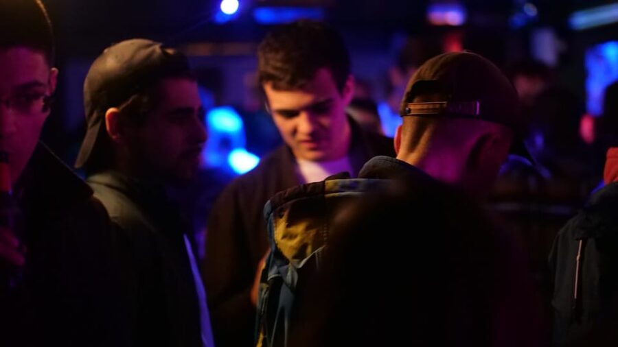 Milan: Ultimate Bar Crawl with Shots and VIP Club Access - Who should book this Milan night out