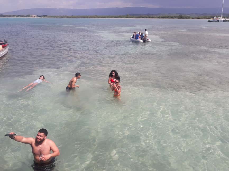 Montego Bay: 8-Hour Appleton & Pelican Bar Return Transfer - The driver can shape the day
