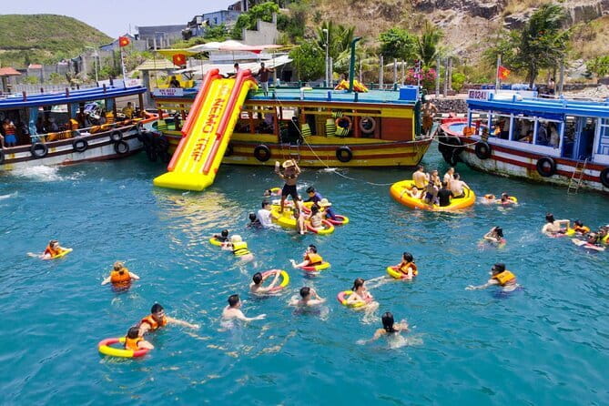 Mud Bath, Coral Reef Snorkeling and Floating Bar From Nha Trang - Lunch with city views