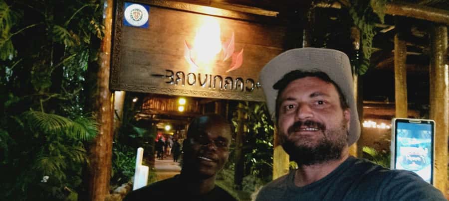 Nairobi: Nightlife Experience with Drinks and Dancing - Choosing between bars, clubs, and live music
