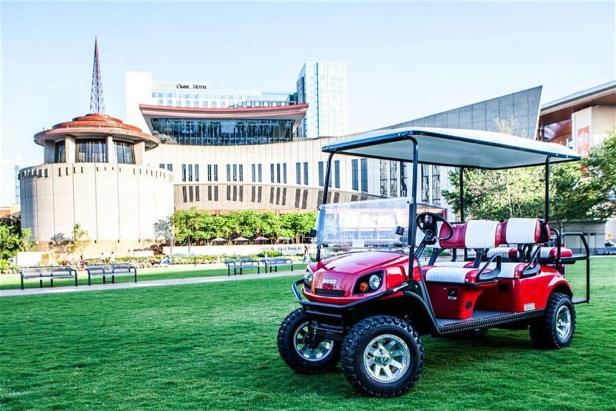 Nashville: 2-Hour Golf Cart Bar Crawl Tour - Hotel pickup and the first putt