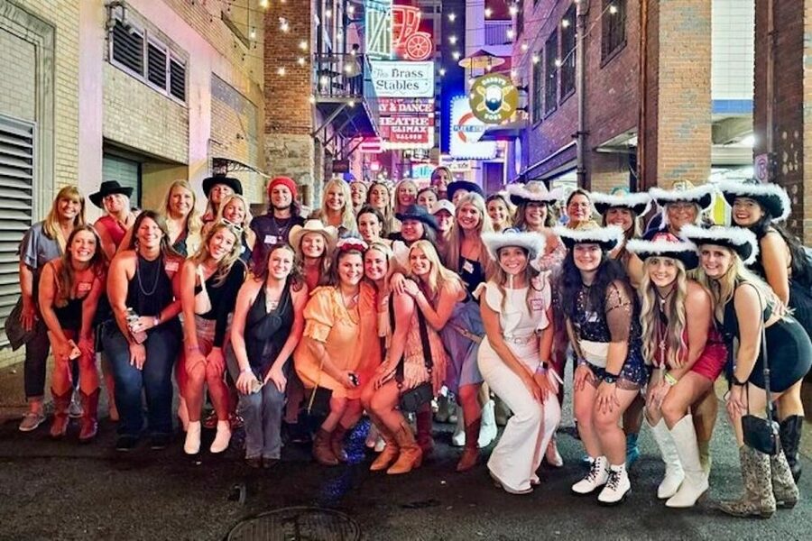 Nashville: Exclusive Entry and Special Offers VIP Bar Crawl - The most important practical issue: reliability