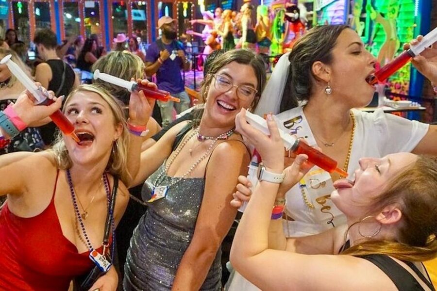 Nashville: Exclusive Entry and Special Offers VIP Bar Crawl - Age, identification, and what to bring