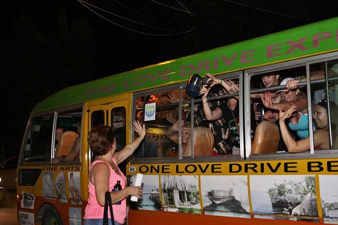 Negril One Love Bus Bar Crawl - Meeting locals beyond the resort zone