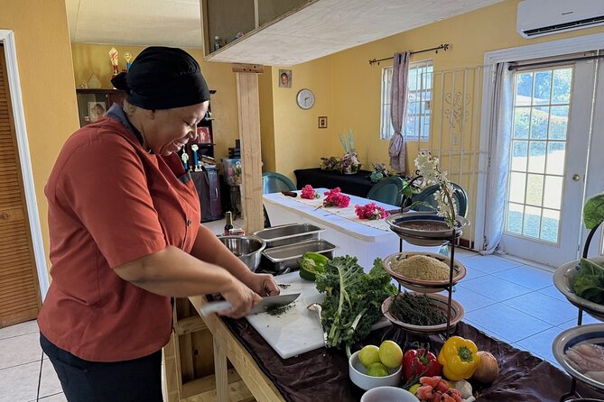 NEW! Authentic Bahamian Cooking and Cocktails with Transfers - A cocktail and a small bite set the tone