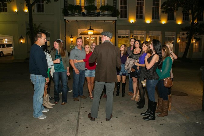 New Orleans Cocktail and Food History Tour - Leah’s Pralines: a sweet stop on Bourbon Street