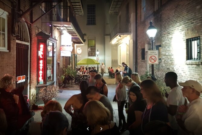 New Orleans' Finest Haunted Pub Tour - Guides make or break the evening