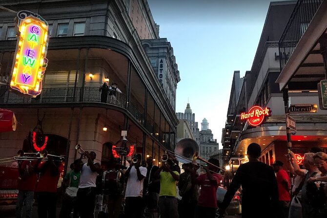 New Orleans' Finest Haunted Pub Tour - Walking, weather, and access in the French Quarter
