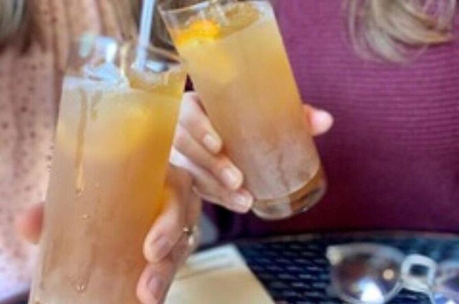 New Orleans: French Quarter Cocktail and Foodie Crawl Tour - The French Quarter between the stops