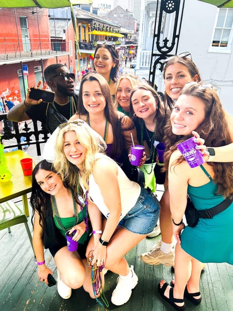 New Orleans: Guided Bourbon Street Bar Crawl with Shots - Ninety minutes along Bourbon Street