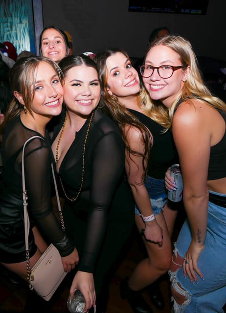 New Orleans: Guided Bourbon Street Bar Crawl with Shots - What the different bar stops add