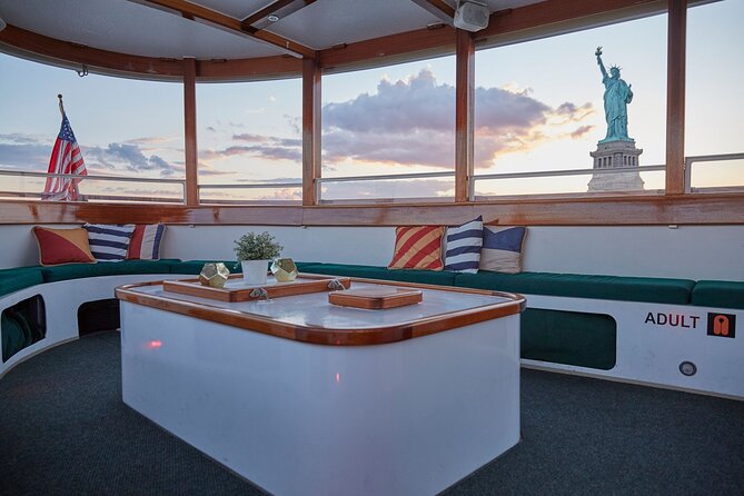 New York City Sunset Cocktail Cruise on Small Yacht - Key things to know before you book